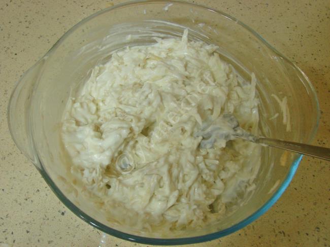 Elmalı Kereviz Salatası - Yapılışı (3/8) 