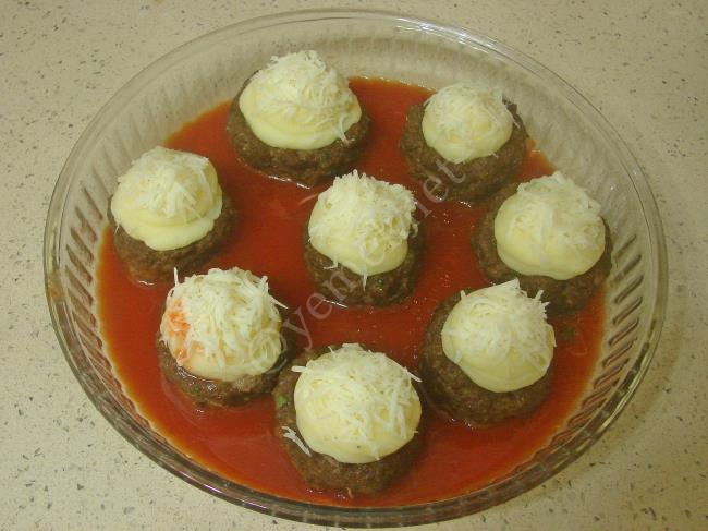 Hasanpaşa Köftesi - Yapılışı (11/16) 