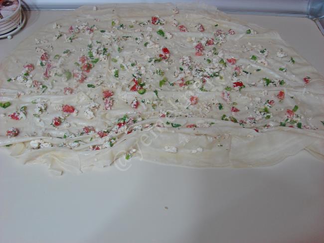 Kırma Börek - Yapılışı (7/16) 