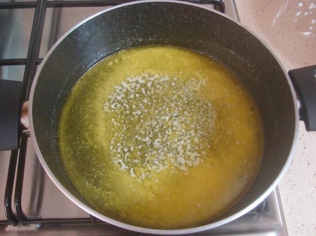 Kıtır Un Helvası - Yapılışı (3/12) 