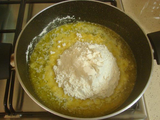 Kıtır Un Helvası - Yapılışı (4/12) 