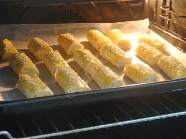 Yufkadan Patatesli Börek - Yapılışı (13/16) 