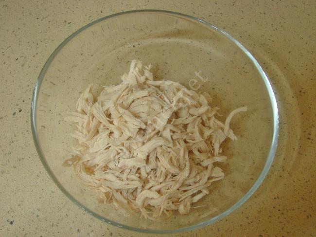 Mayonezli Tavuk Salatası - Yapılışı (3/8) 