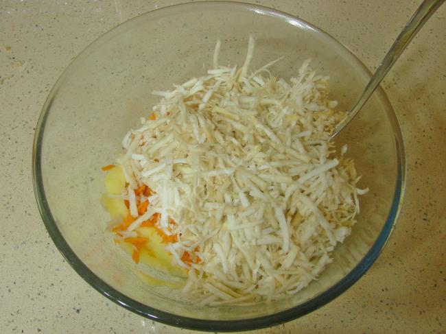 Patatesli Kereviz Salatası - Yapılışı (5/12) 