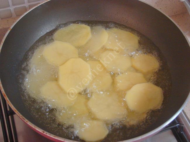 Patatesli Mantar Graten - Yapılışı (2/16) 