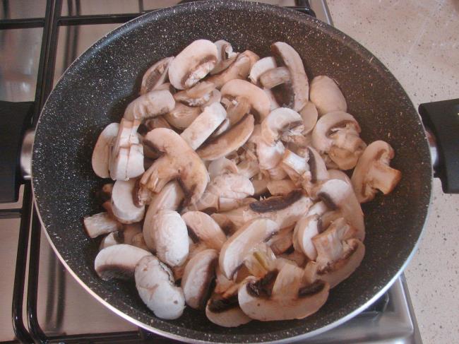 Patatesli Mantar Graten - Yapılışı (4/16) 