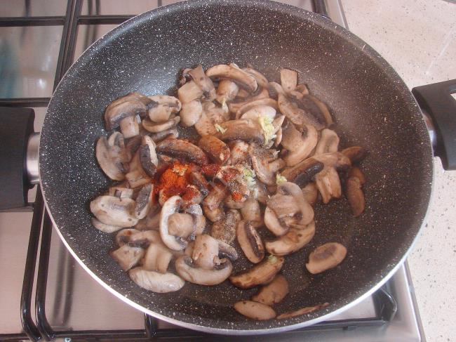 Patatesli Mantar Graten - Yapılışı (5/16) 