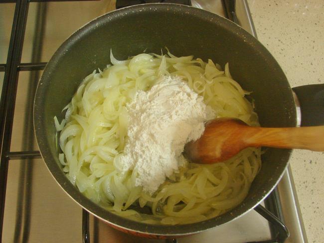 Soğan Çorbası - Yapılışı (5/12) 