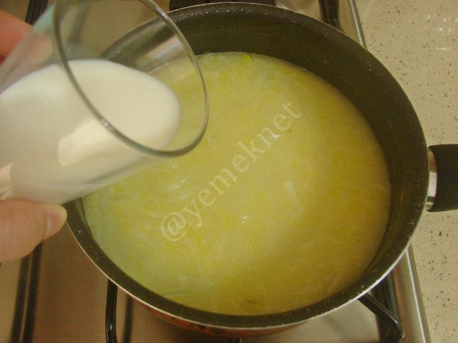 Soğan Çorbası - Yapılışı (7/12) 