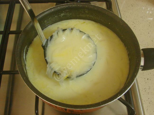 Soğan Çorbası - Yapılışı (8/12) 