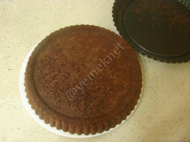 Tart Kalıbında Islak Kek Nasıl Yapılır? (11/20) Resimli Yemek Tarifleri