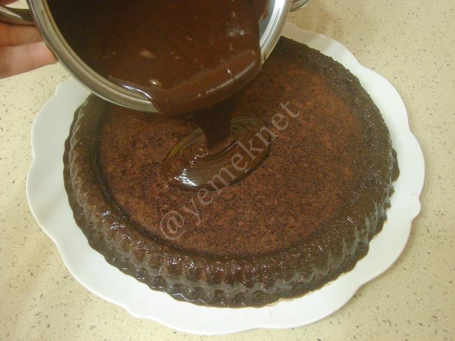 Tart Kalıbında Islak Kek Nasıl Yapılır? (16/20) Resimli Yemek Tarifleri