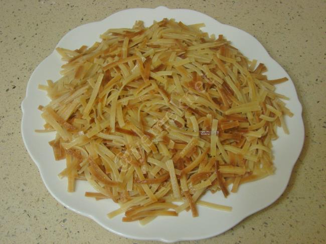 Yoğurtlu Erişte - Yapılışı (8/12) 