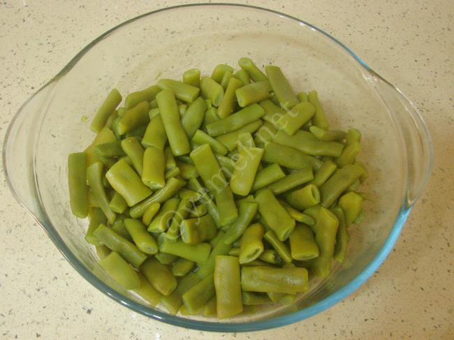 Yoğurtlu Taze Fasulye Salatası - Yapılışı (3/8) 