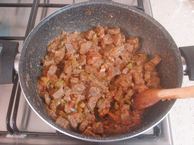 Etli Patlıcan Kebabı - Yapılışı (6/20) 