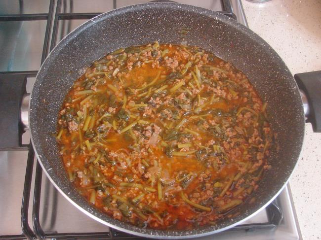 Kıymalı Semizotu Yemeği - Yapılışı (8/12) 