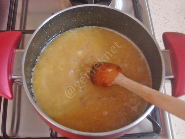 Arpa Şehriyeli Bulgur Pilavı - Yapılışı (8/12) 