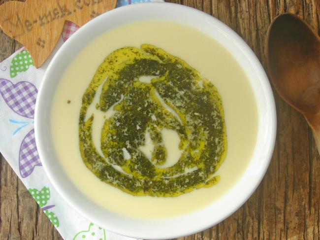 Az Malzeme İle Nefis Bir Çorba : Arpa Şehriyeli Yoğurt Çorbası