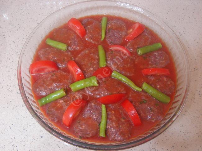 Fırında Köfte - Yapılışı (7/12) 