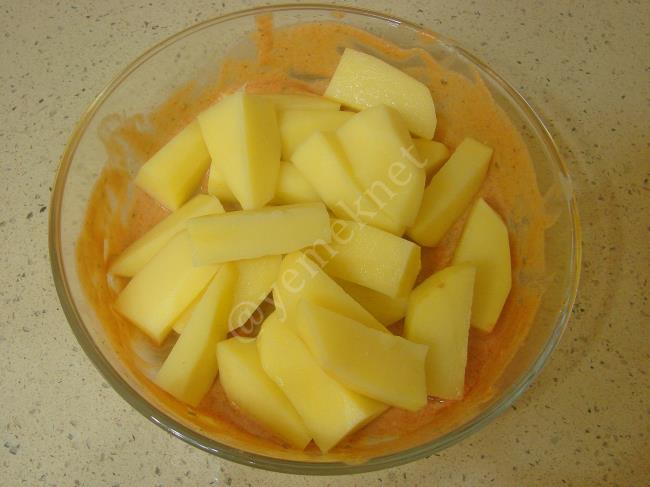 Fırında Soslu Tavuk - Yapılışı (5/12) 