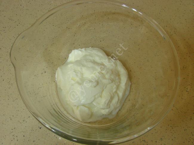 Meyveli Lassi - Yapılışı (2/8) 