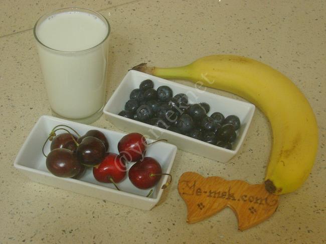 Meyveli Smoothie - Yapılışı (1/8) 