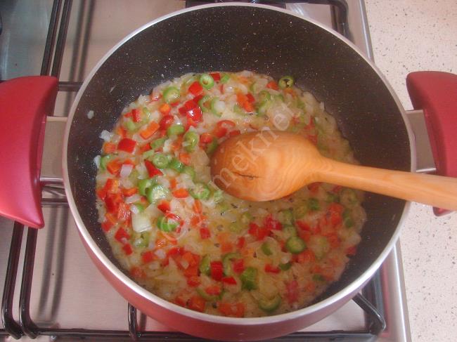 Taze Fasulyeli Bulgur Pilavı - Yapılışı (4/16) 