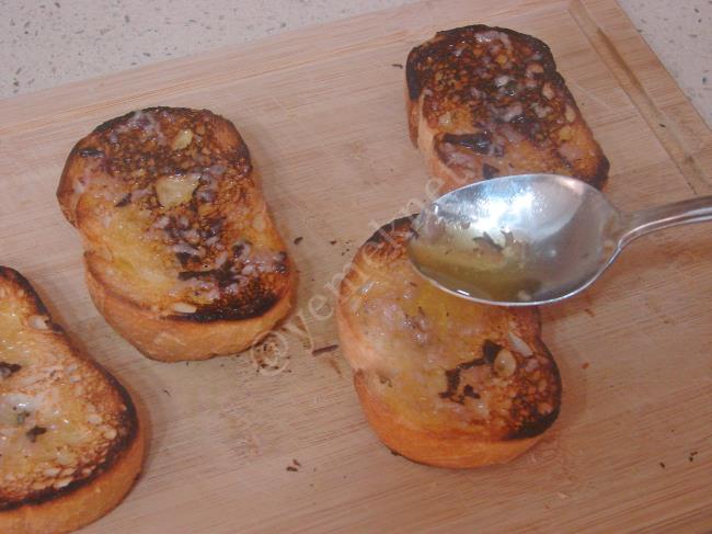 Bruschetta - Yapılışı (8/12) 