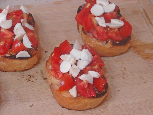 Bruschetta - Yapılışı (9/12) 