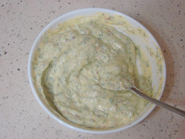 Çeşnili Tereyağı - Yapılışı (5/12) 