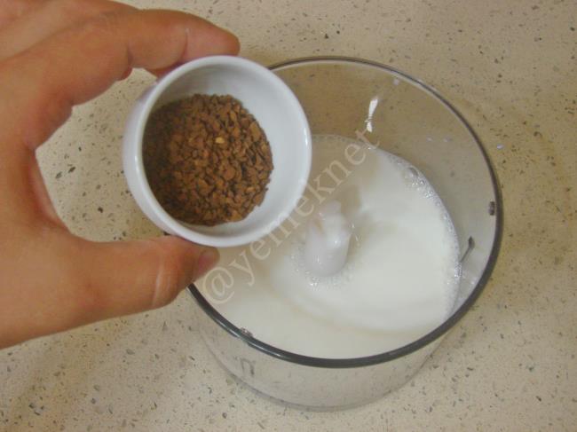 Frappuccino - Yapılışı (2/8) 