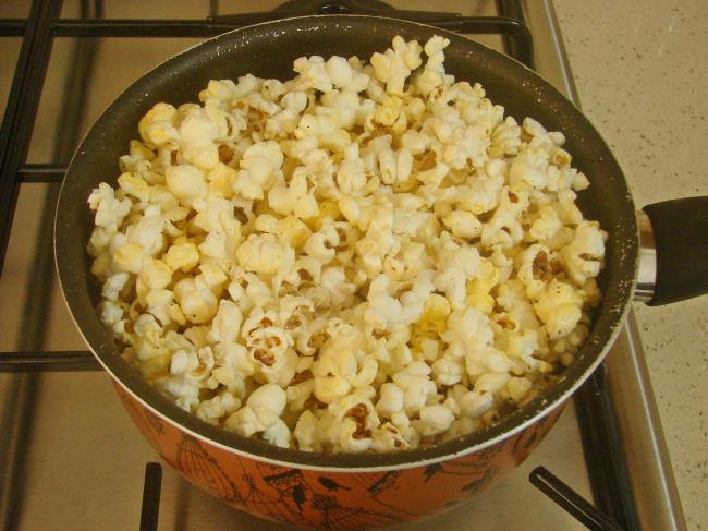 Acılı Patlamış Mısır - Yapılışı (5/8) 