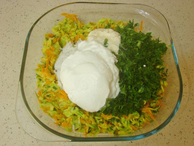 Havuçlu Nuraniye Salatası - Yapılışı (8/12) 