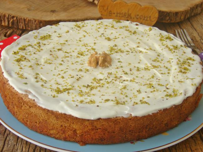 Havuçlu Yağsız Kek Nasıl Yapılır? (12/12) Resimli Yemek Tarifleri