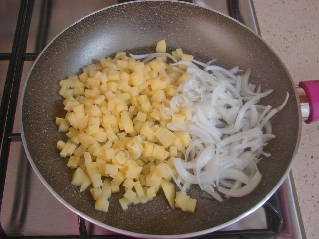 İtalyan Omleti - Yapılışı (2/12) 