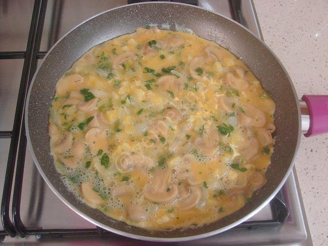 İtalyan Omleti - Yapılışı (8/12) 