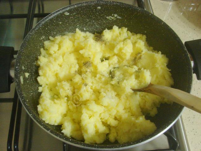 Patatesli Poğaça - Yapılışı (11/20) 