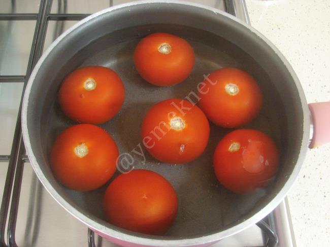 Sütlü Domates Çorbası - Yapılışı (2/16) 