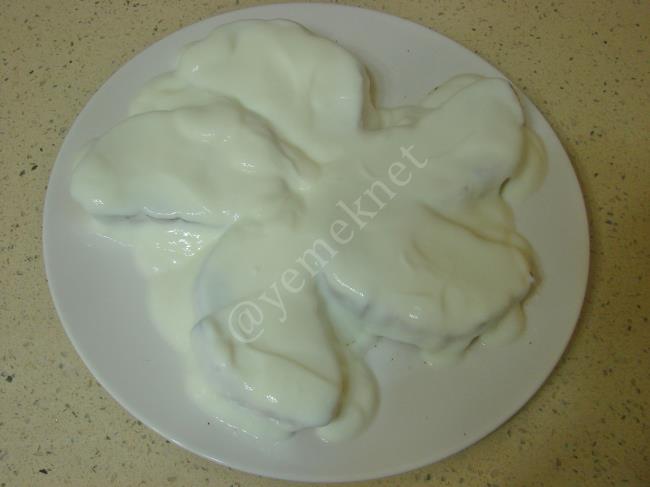 Yoğurtlu Kıyma Kebabı - Yapılışı (8/12) 
