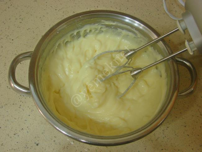 Malaga Tatlısı - Yapılışı (6/20) 