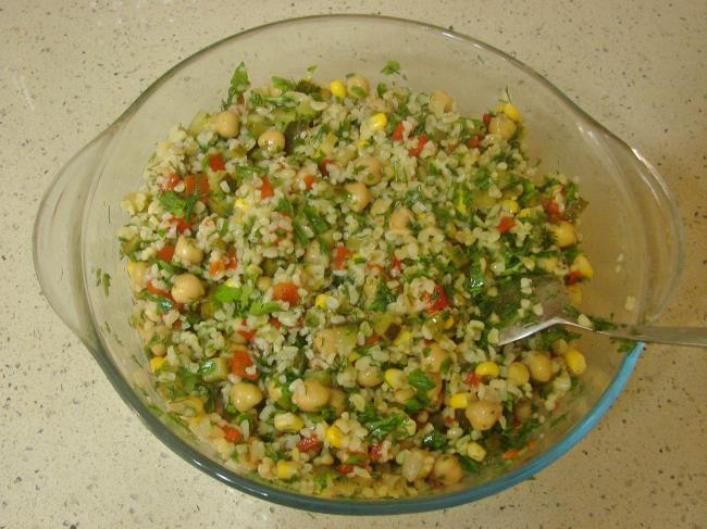 Nohutlu Bulgur Salatası - Yapılışı (5/8) 