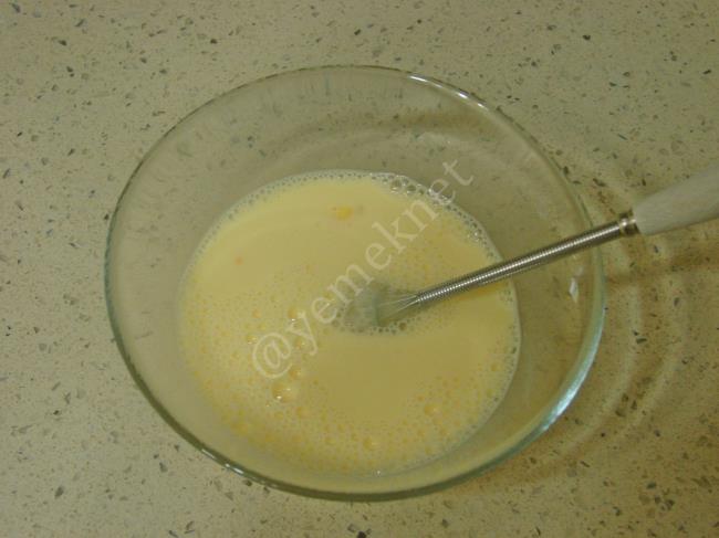 Peynirli Kiş - Yapılışı (9/16) 