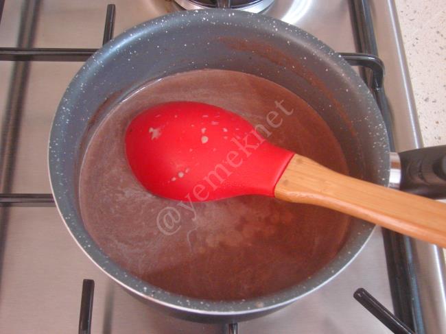 Sıcak Çikolata - Yapılışı (6/12) 