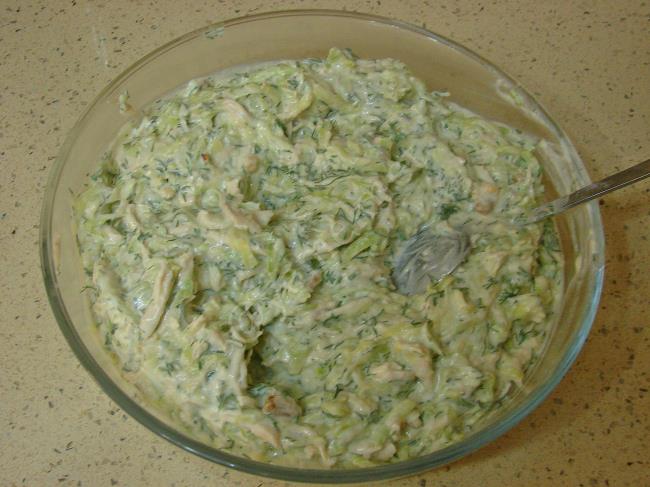 Tavuklu Kabak Salatası - Yapılışı (9/12) 