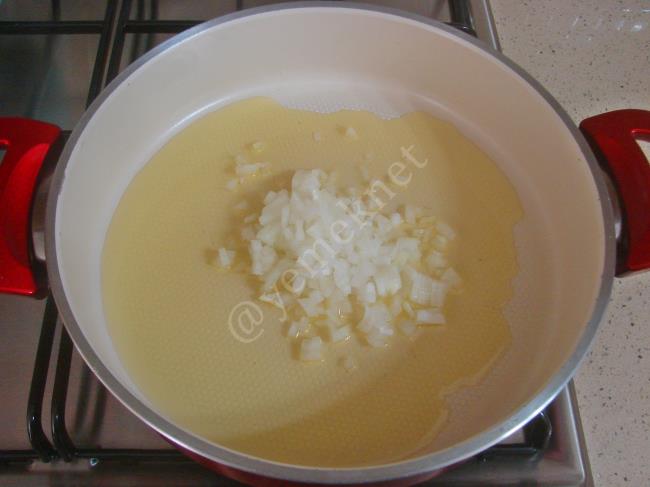 Tavuklu Patates Yemeği - Yapılışı (2/12) 