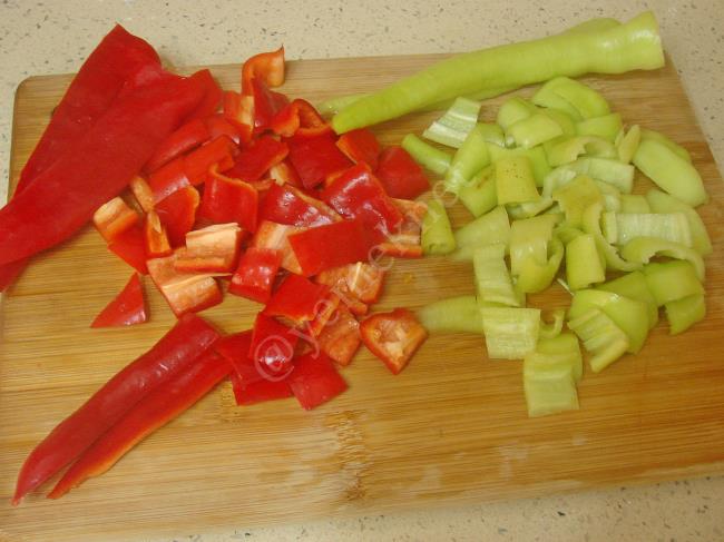 Yoğurtlu Biber Kavurması - Yapılışı (2/12) 