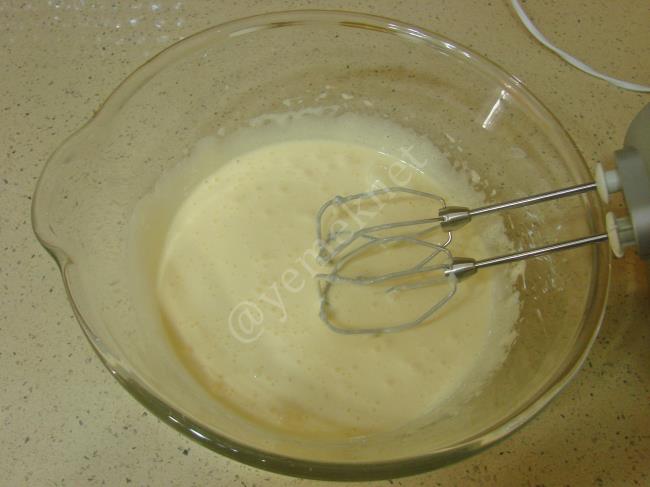 Zeytinyağlı Kek - Yapılışı (3/12) 