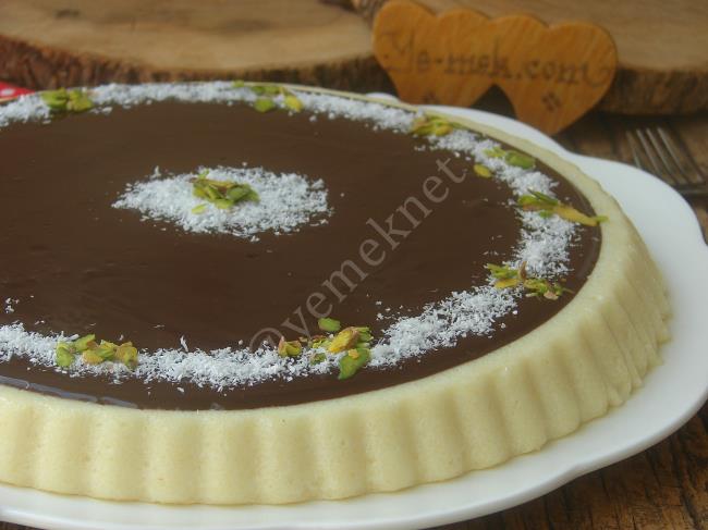 Çikolata Soslu İrmik Tatlısı Tarifi, Nasıl Yapılır? (Resimli) Yemek