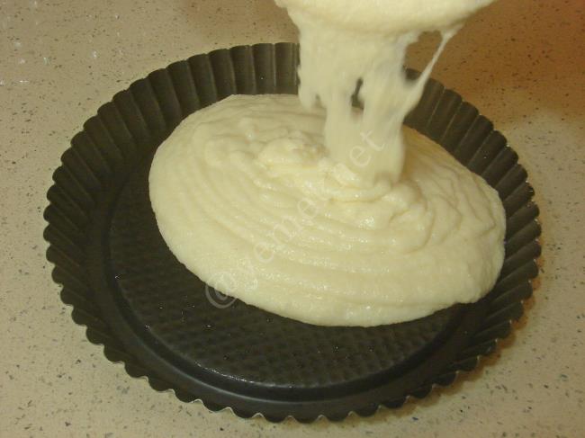 Çikolata Soslu İrmik Tatlısı - Yapılışı (5/12) 