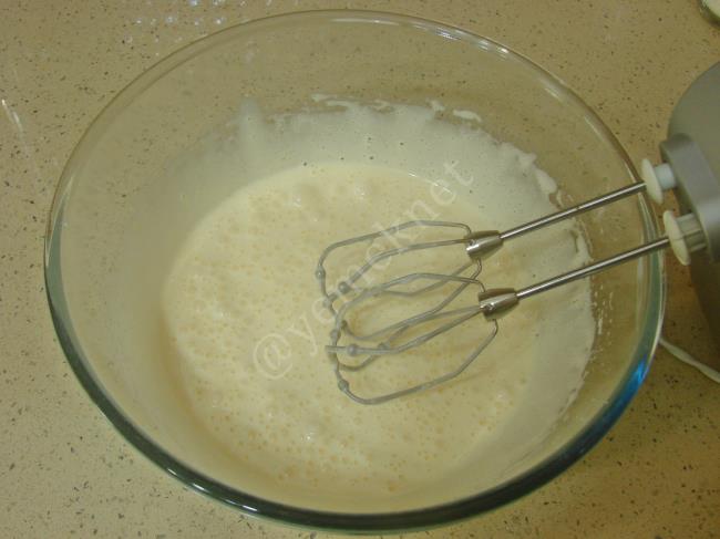 Hindistan Cevizli Islak Kek - Yapılışı (3/16) 